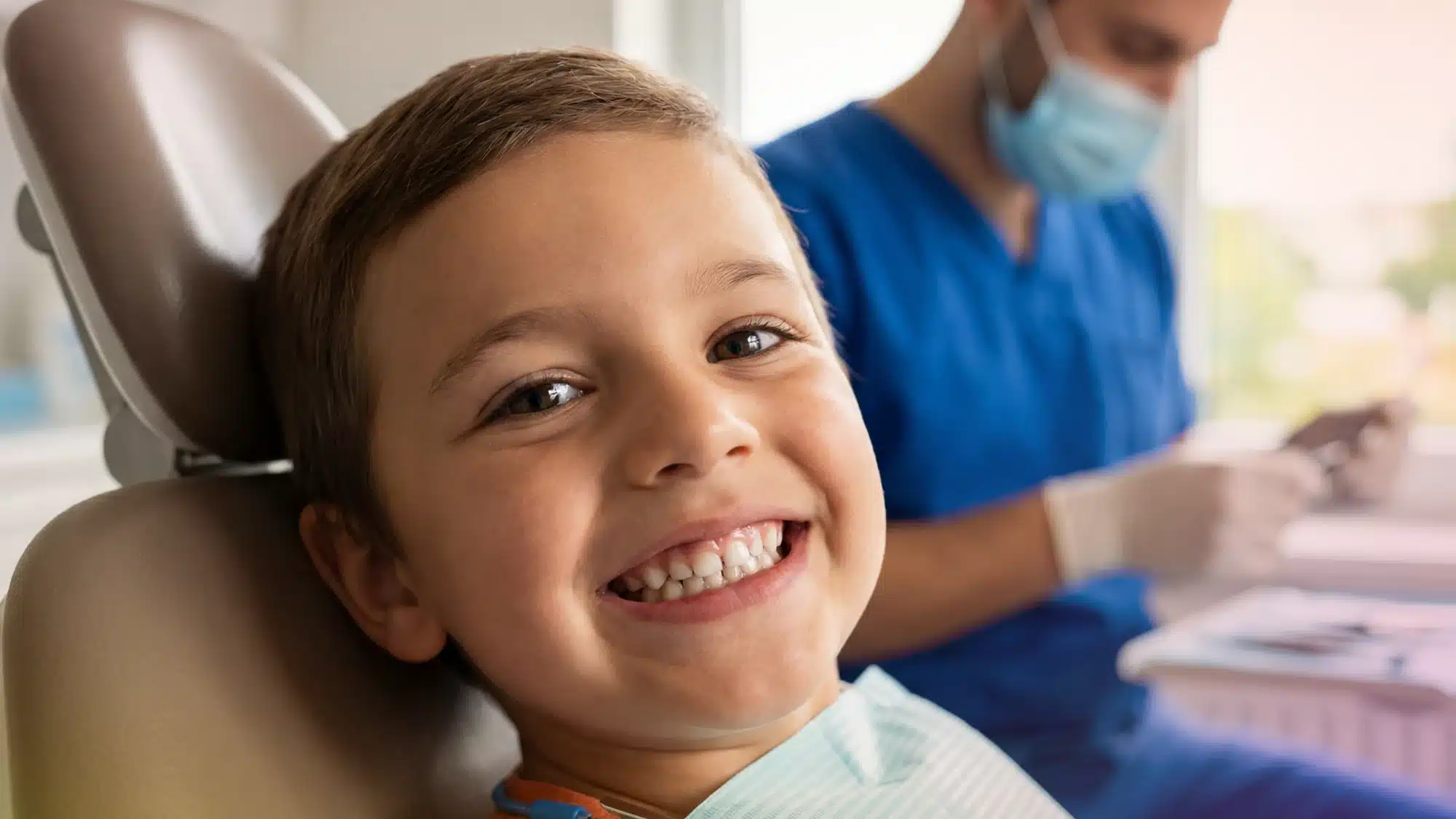 Patient visiting a reliable dental clinic near Camino Del Sur for professional tooth extraction and oral care